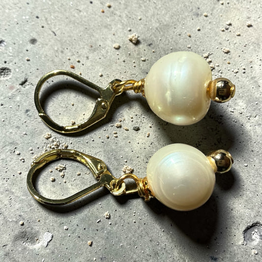 Fresh Water Pearl Earrings