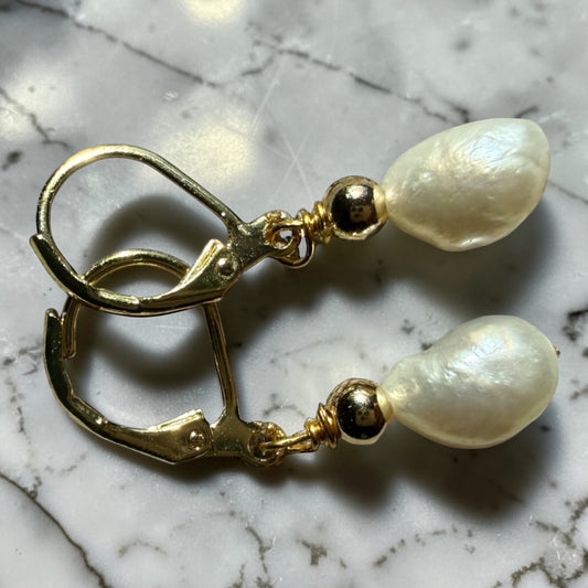 Fresh Water Pearl Earrings